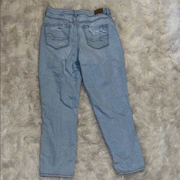 American Eagle Outfitters Light Blue Ripped Boyfriend Jeans - Picture 4 of 5